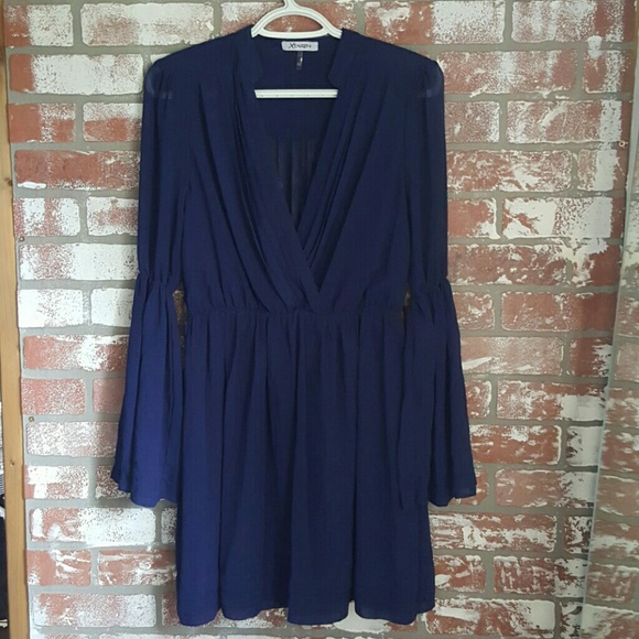 Xtaren Dresses & Skirts - SOLDBohemian Bell Sleeve Dress Drape Vneck Dress